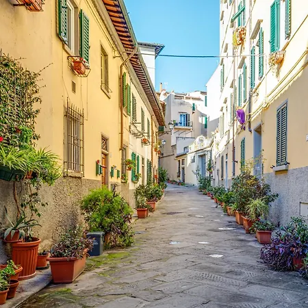 Vicolo Piazza Liberta-centro Florence